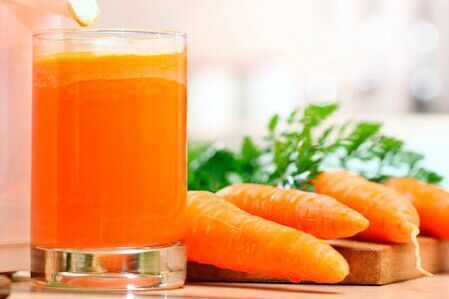 Suco de cenoura para pequenas minhocas